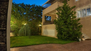 Dana's Luxury Maisonette
